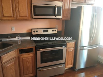 Mission Hill 4 Bed, 1.5 Bath Unit Boston - $6,400