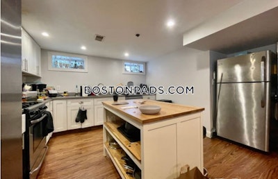 Northeastern/symphony 6 Beds 3 Baths Boston - $11,400