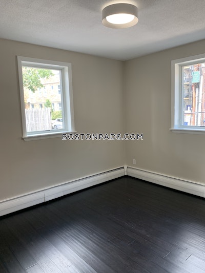 Jamaica Plain Renovated 2 bed 1 bath available NOW on Evergreen St in Jamaica Plain!  Boston - $3,000 No Fee