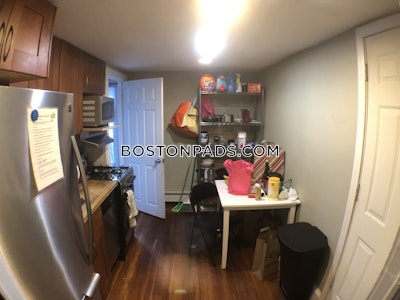 Mission Hill 2 Bed, 1 Bath Unit Boston - $2,400