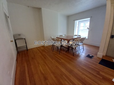 Mission Hill Spacious 5 bed 2.5 bath available 9/1 on Sewall St in Mission Hill! Boston - $9,000