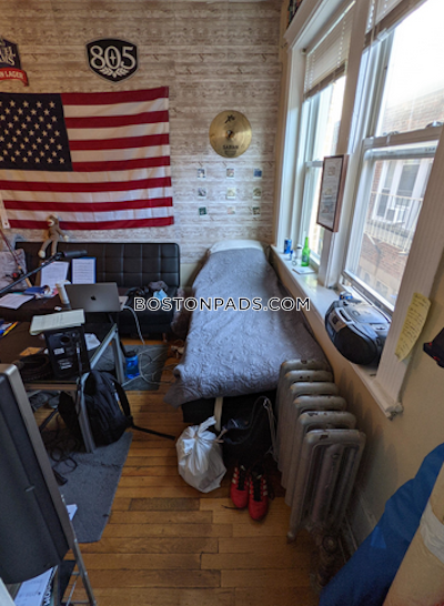 Northeastern/symphony Great studio available 9/1 on Hemenway St in Boston! Boston - $2,300