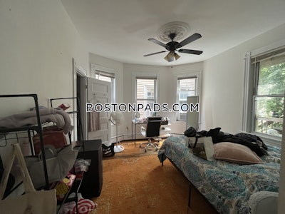 Mission Hill 5 Beds 2 Baths Boston - $7,500