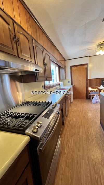 Somerville 6 Bed 1.5 Bath SOMERVILLE  Tufts - $6,300