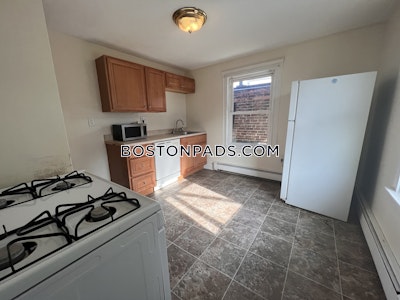 Cambridge 3 Beds 1 Bath  North Cambridge - $2,700