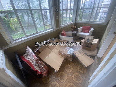 Somerville 4 Beds 1 Bath  Tufts - $4,000