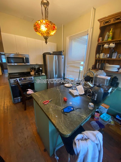 Mission Hill 8 Beds 2.5 Baths Mission Hill Boston - $15,200