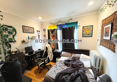 Mission Hill 5 Bed, 2 Bath Unit Boston - $8,500