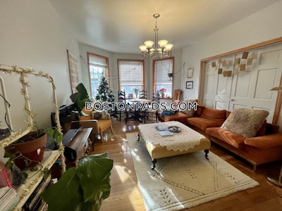 Brookline 6 Beds 2 Baths Brookline  Boston University - $7,500