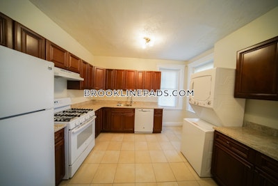 Brookline 2 Beds 1 Bath  Washington Square - $3,450