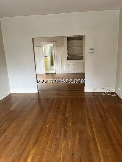 Newton Apartment for rent 3 Bedrooms 1 Bath  Newtonville - $2,990 50% Fee